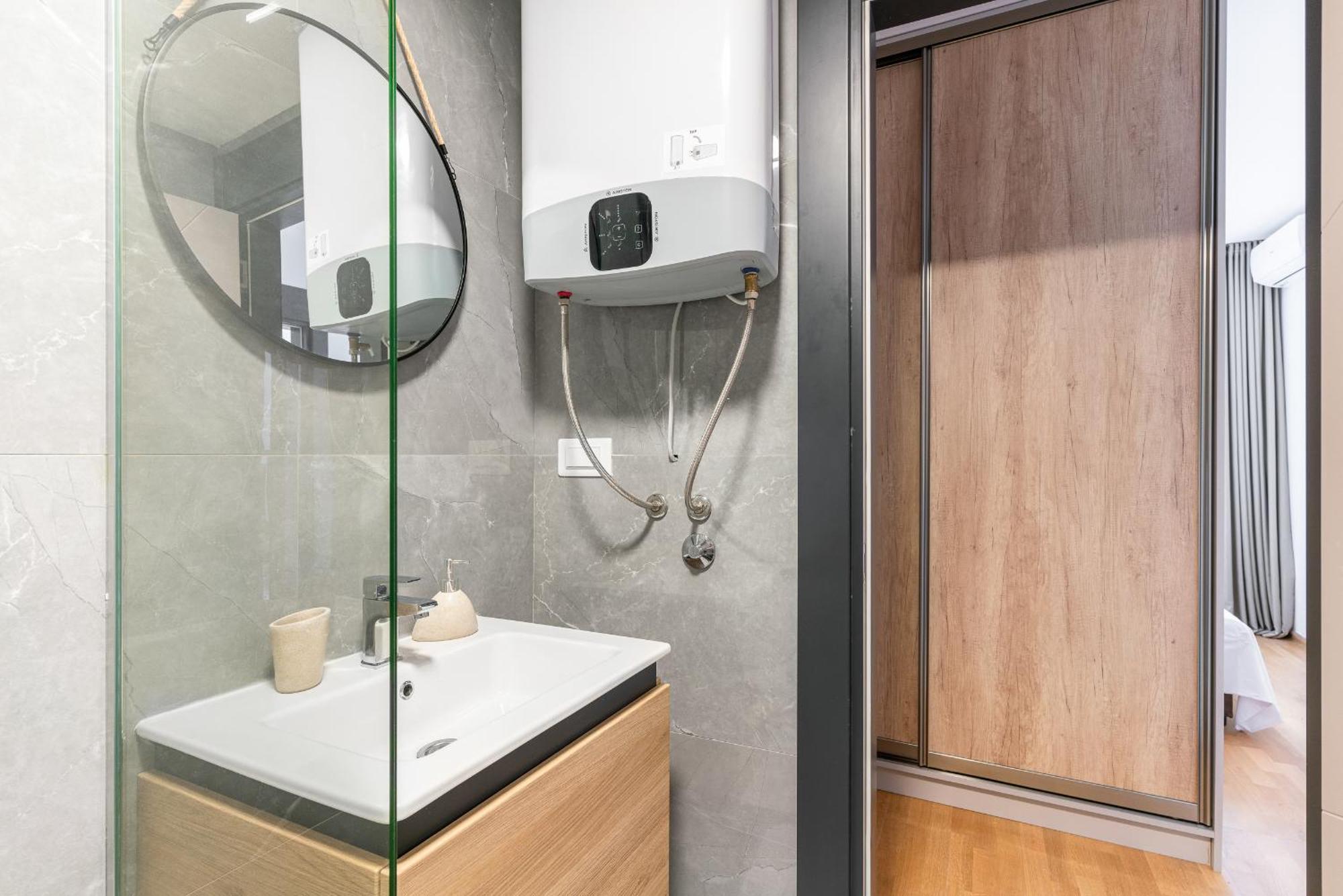 Vista Seaview Apartment สเวติ สเตฟาน ภายนอก รูปภาพ